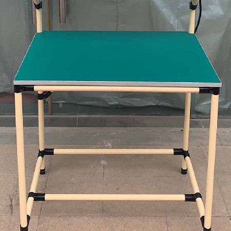 單工位工作臺米黃色精益管防靜電木板實(shí)驗(yàn)臺電子車間流水線操作臺